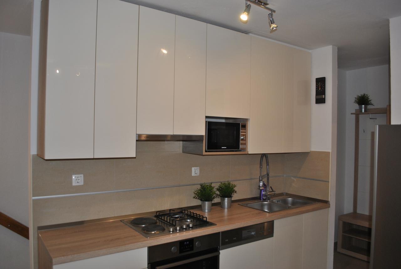 Apartment On The Square Makarska Kültér fotó