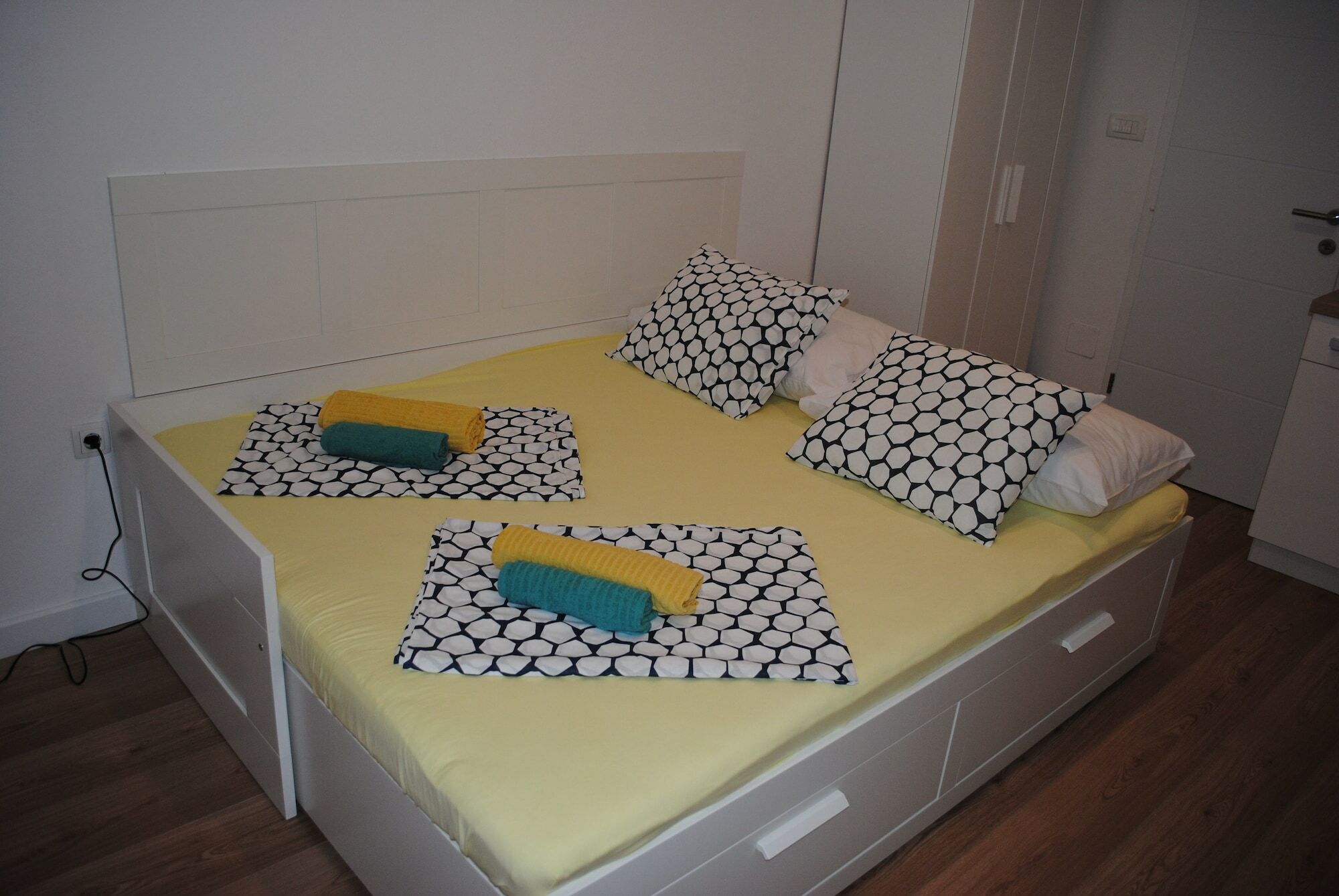 Apartment On The Square Makarska Kültér fotó